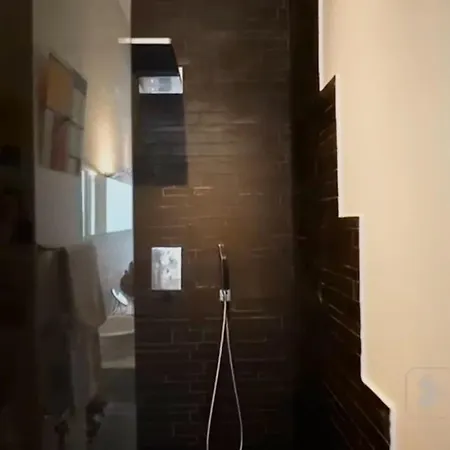 Lägenhet Le Loft Du Triangle D'or