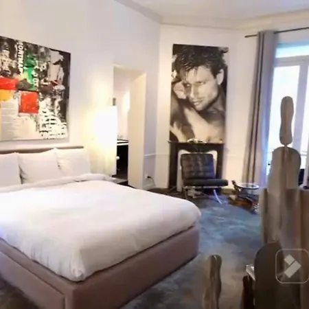 Lägenhet Le Loft Du Triangle D'or Paris