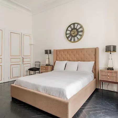 Le Loft Du Triangle D'or Apartment *
