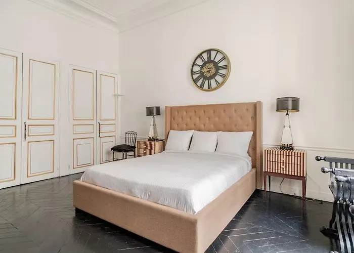 Le Loft Du Triangle D'or Apartment *